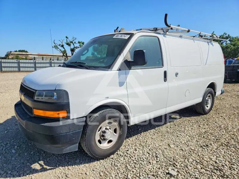 2019 Chevrolet Express фото