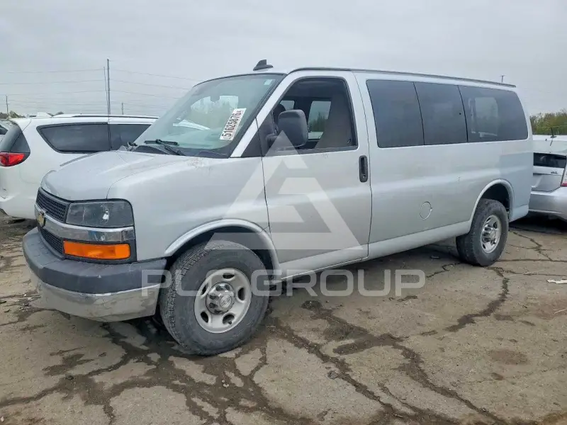 2019 Chevrolet Express фото