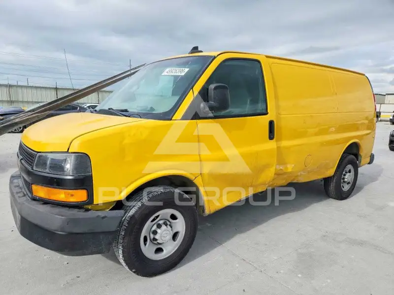 2019 Chevrolet Express photo