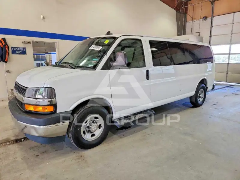 2019 Chevrolet Express фото