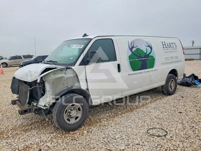 2019 Chevrolet Express photo