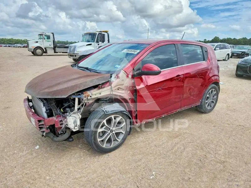 2019 Chevrolet Sonic photo