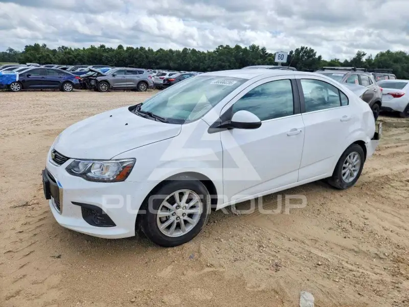 2019 Chevrolet Sonic photo