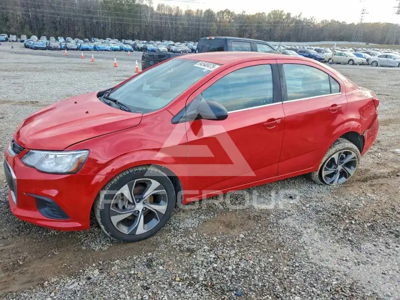 2019 Chevrolet Sonic фото