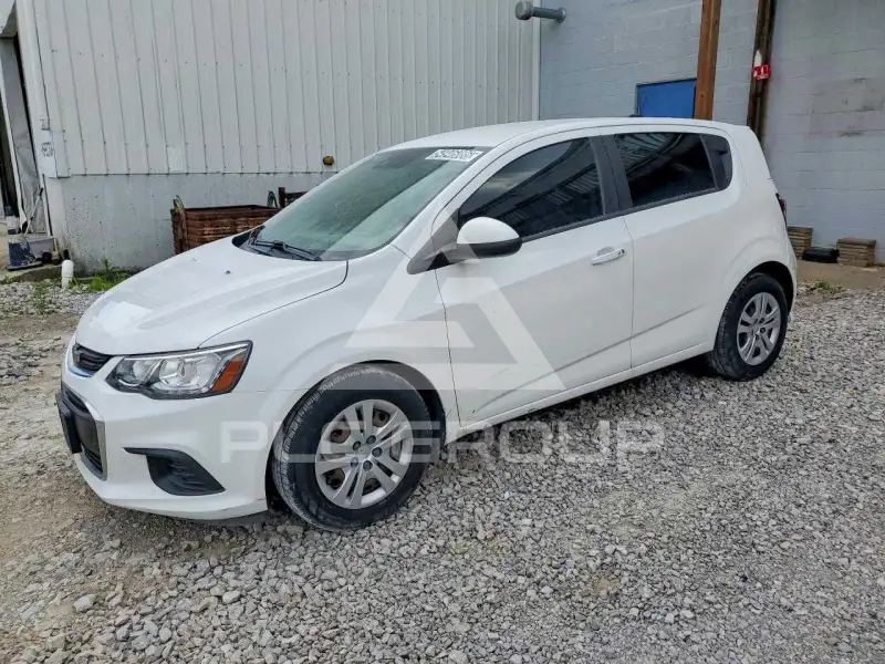 2019 Chevrolet Sonic фото