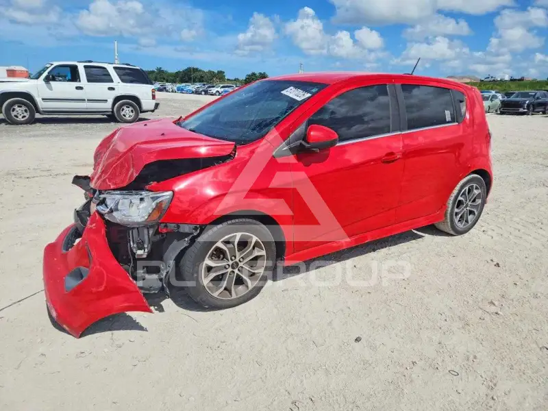 2019 Chevrolet Sonic фото