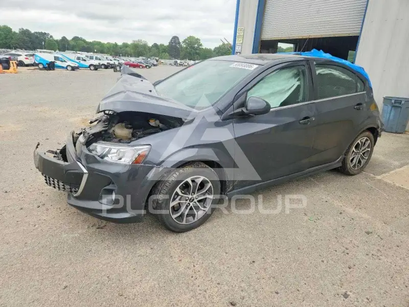 2019 Chevrolet Sonic фото
