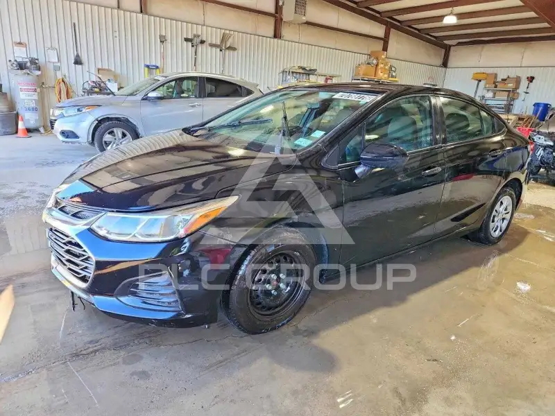 2019 Chevrolet Cruze photo