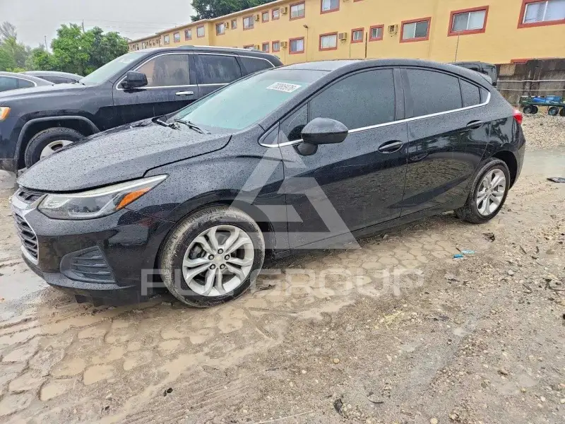 2019 Chevrolet Cruze фото