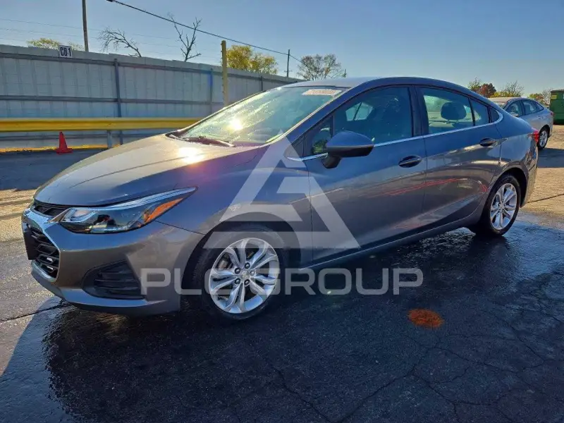 2019 Chevrolet Cruze photo