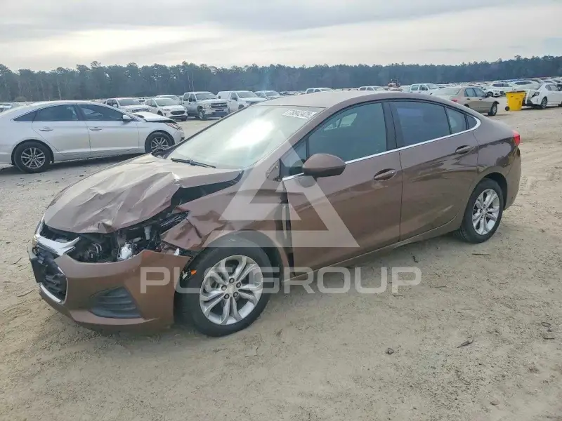 2019 Chevrolet Cruze фото
