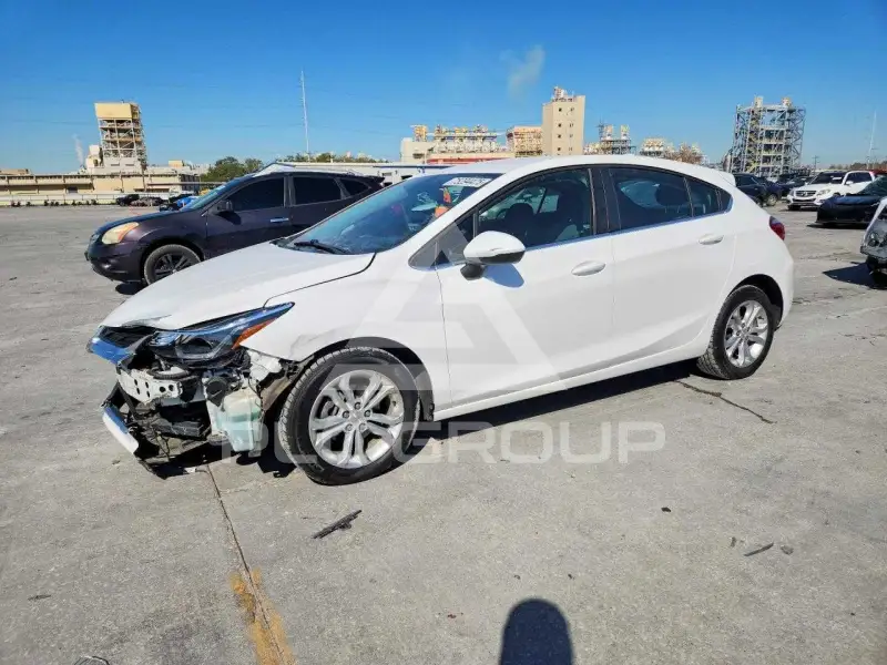 2019 Chevrolet Cruze фото
