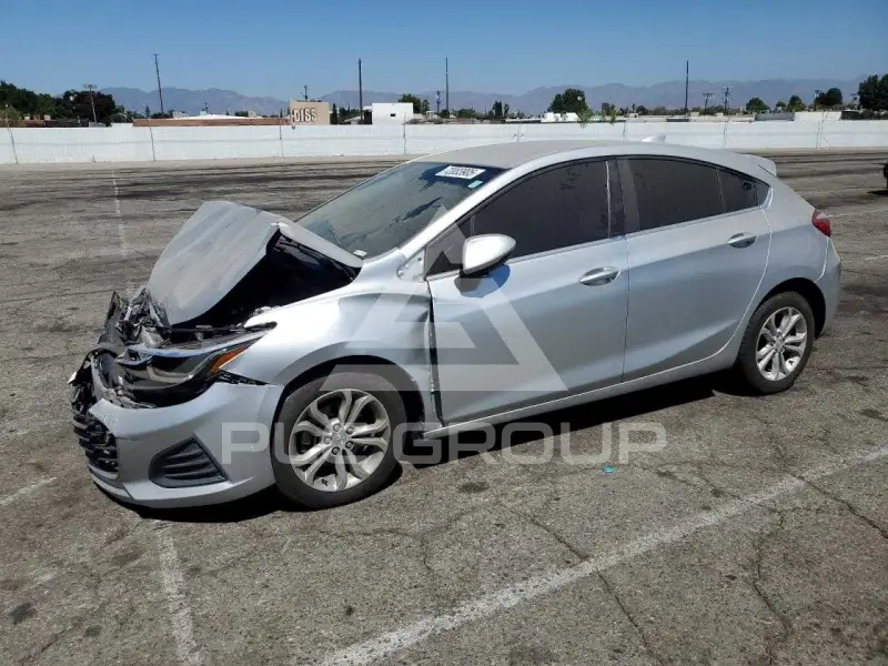 2019 Chevrolet Cruze фото