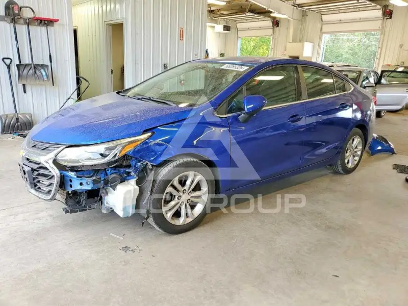 2019 Chevrolet Cruze photo