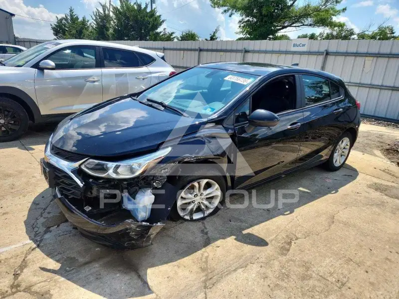 2019 Chevrolet Cruze фото