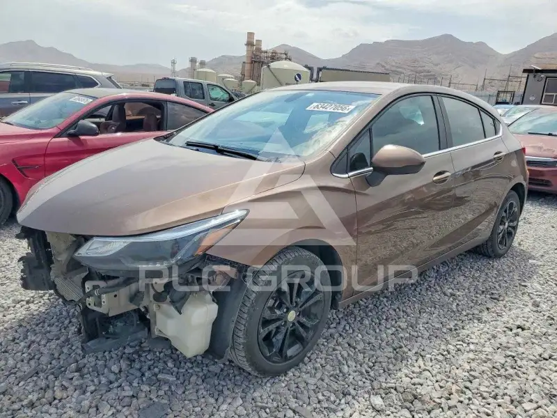 2019 Chevrolet Cruze photo