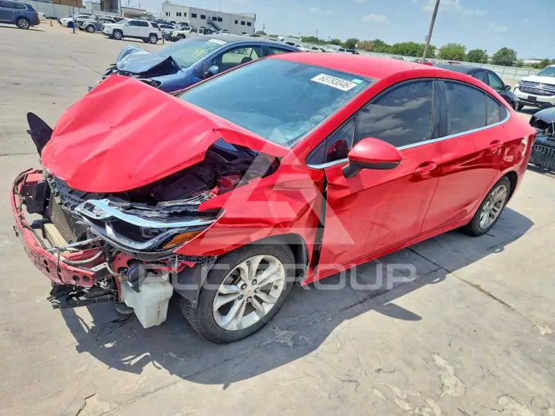 2019 Chevrolet Cruze photo