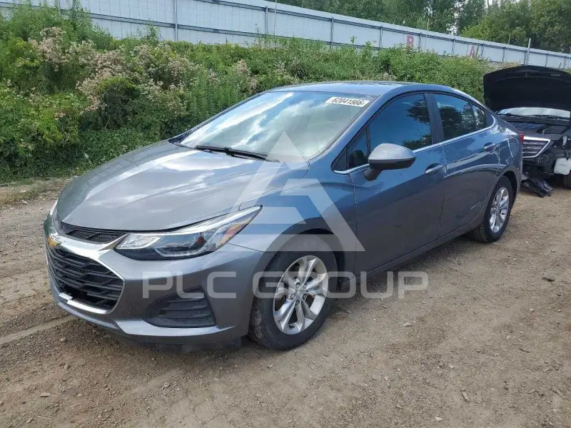 2019 Chevrolet Cruze photo