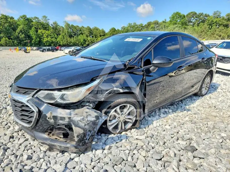 2019 Chevrolet Cruze photo