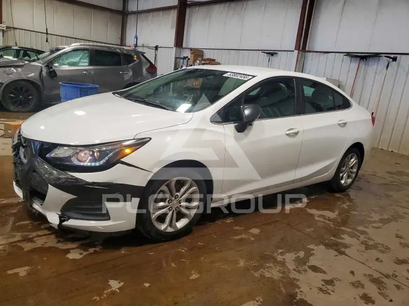 2019 Chevrolet Cruze фото