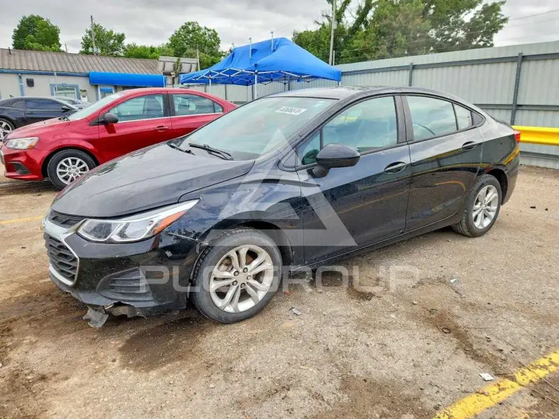 2019 Chevrolet Cruze photo