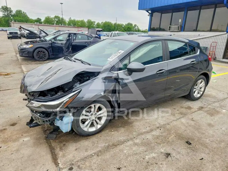 2019 Chevrolet Cruze фото