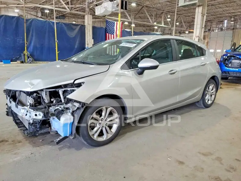 2019 Chevrolet Cruze фото