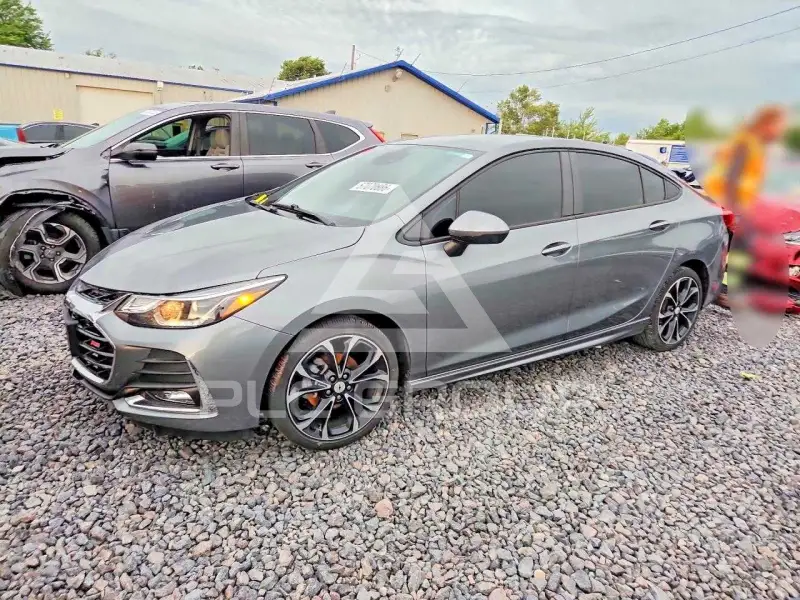 2019 Chevrolet Cruze photo