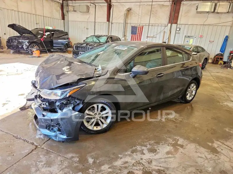2019 Chevrolet Cruze фото