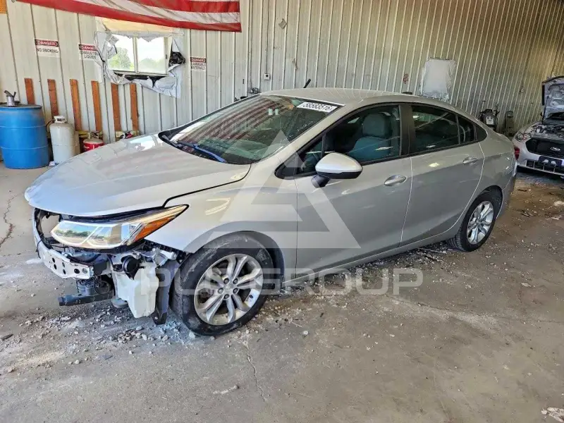 2019 Chevrolet Cruze photo