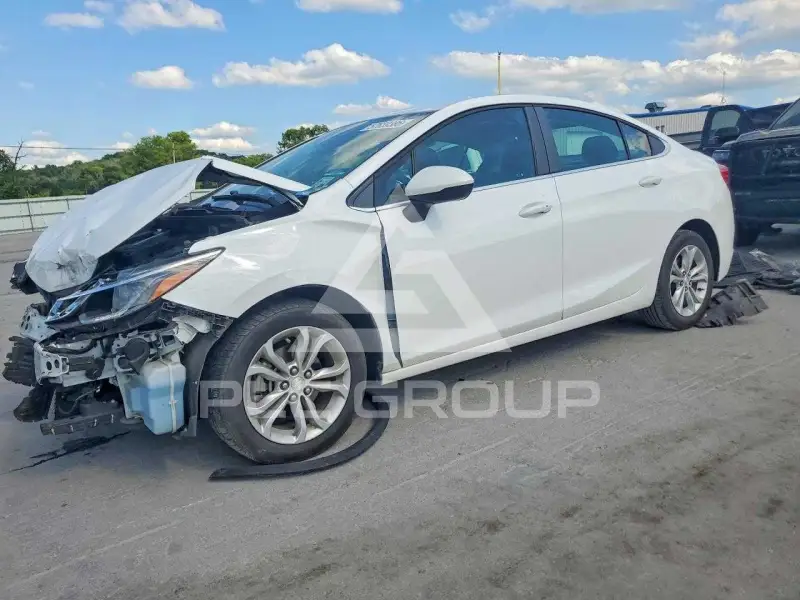 2019 Chevrolet Cruze фото