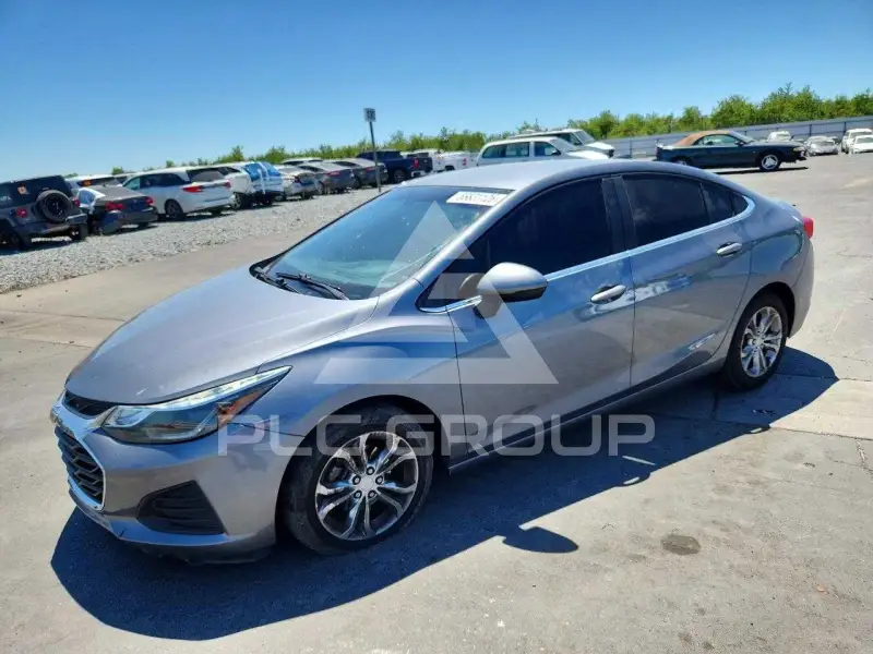 2019 Chevrolet Cruze photo
