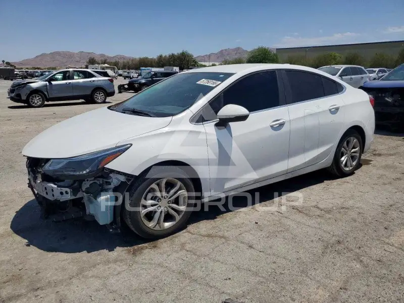 2019 Chevrolet Cruze photo