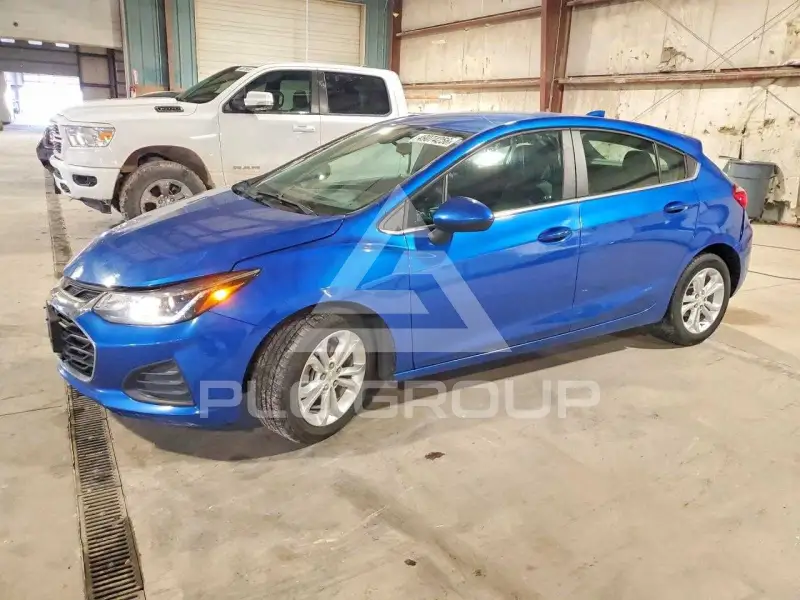2019 Chevrolet Cruze photo