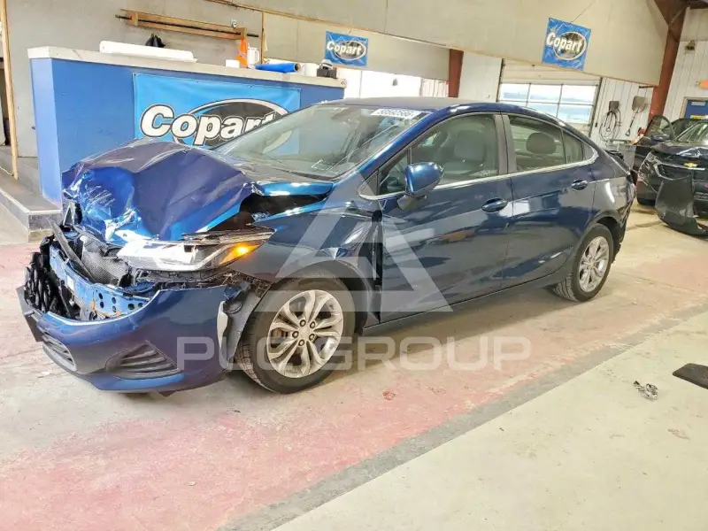 2019 Chevrolet Cruze photo