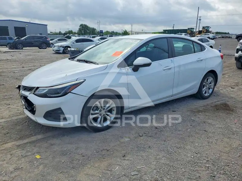 2019 Chevrolet Cruze photo