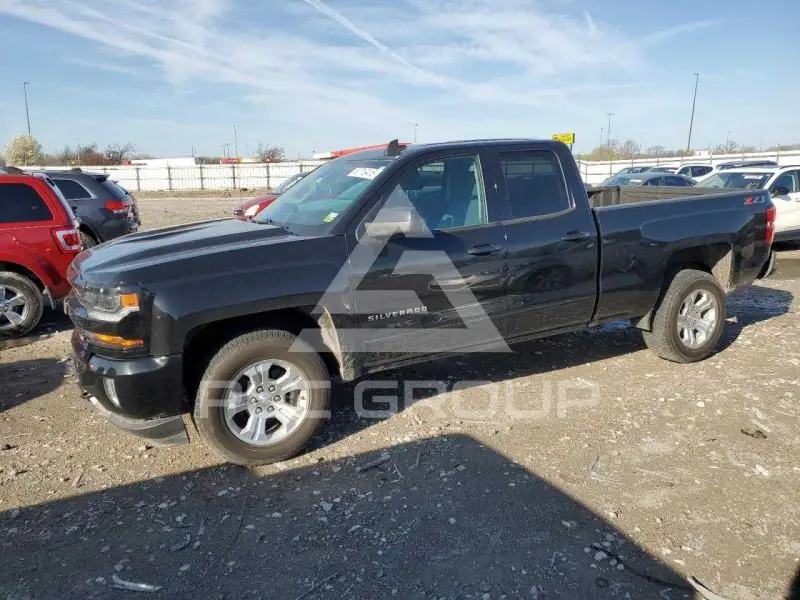 2019 Chevrolet Silverado photo