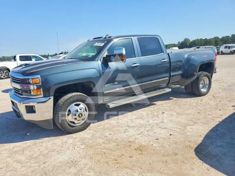 2019 Chevrolet Silverado photo