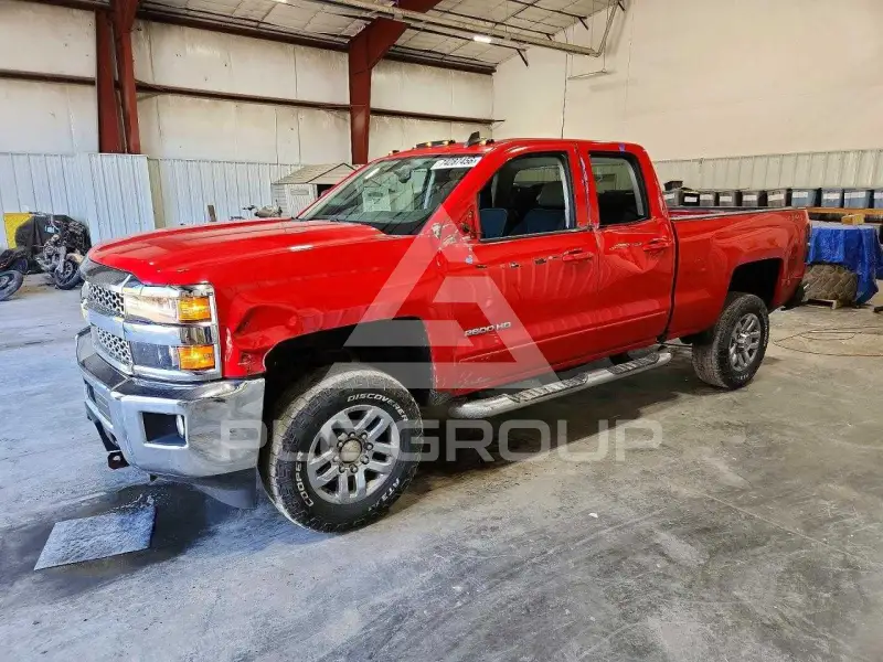 2019 Chevrolet Silverado photo