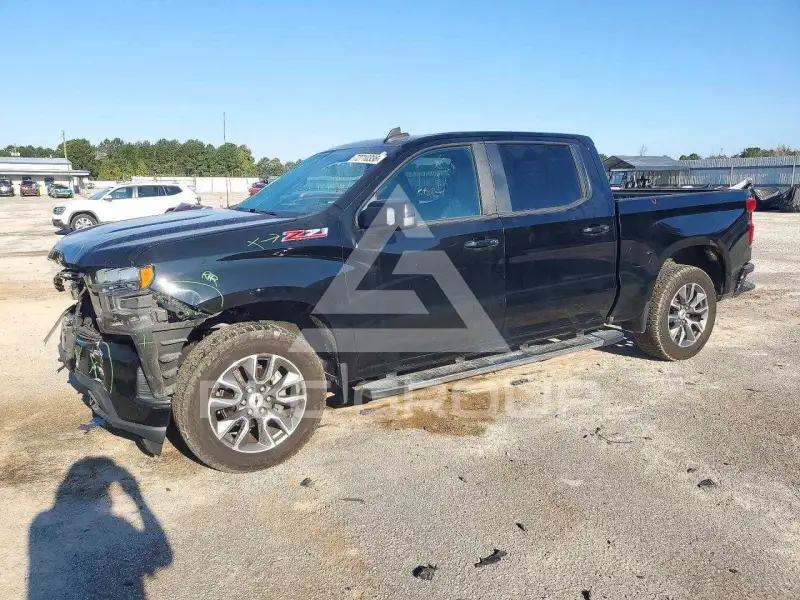 2019 Chevrolet Silverado photo