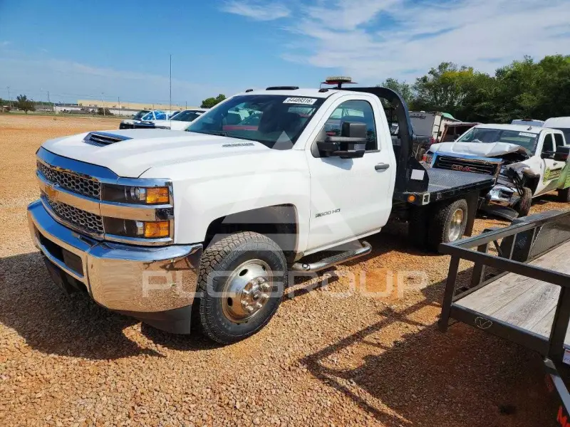 2019 Chevrolet Silverado фото