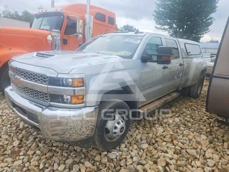 2019 Chevrolet Silverado photo