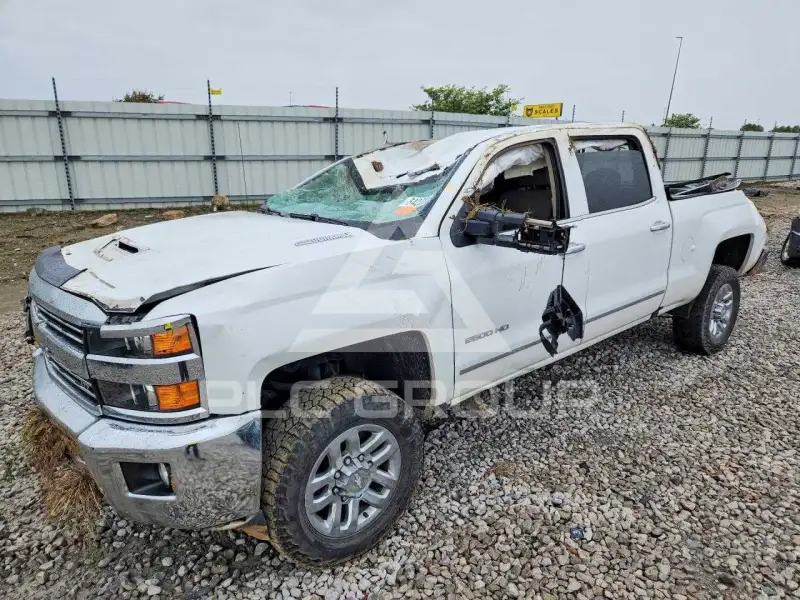 2019 Chevrolet Silverado photo