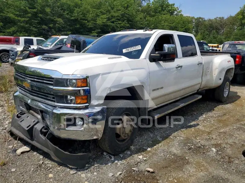 2019 Chevrolet Silverado photo