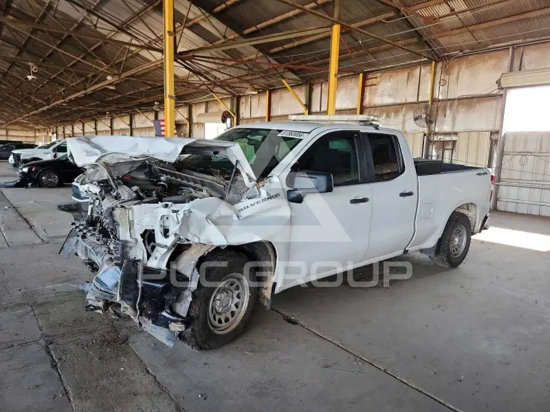 2019 Chevrolet Silverado photo