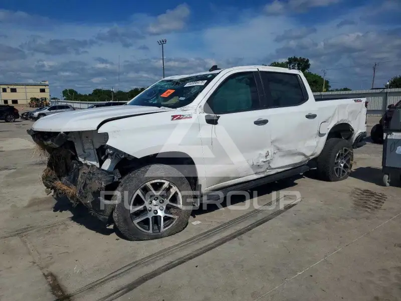 2019 Chevrolet Silverado photo
