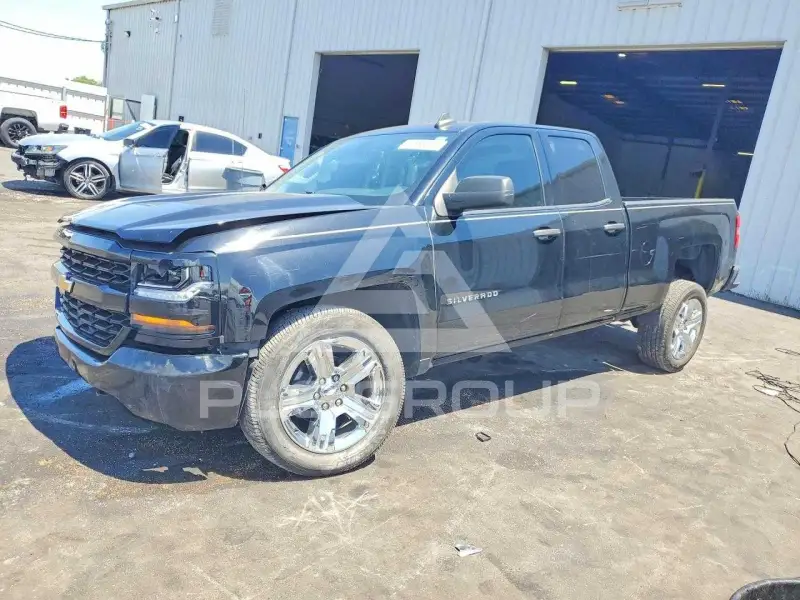 2019 Chevrolet Silverado photo