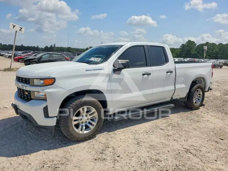 2019 Chevrolet Silverado photo