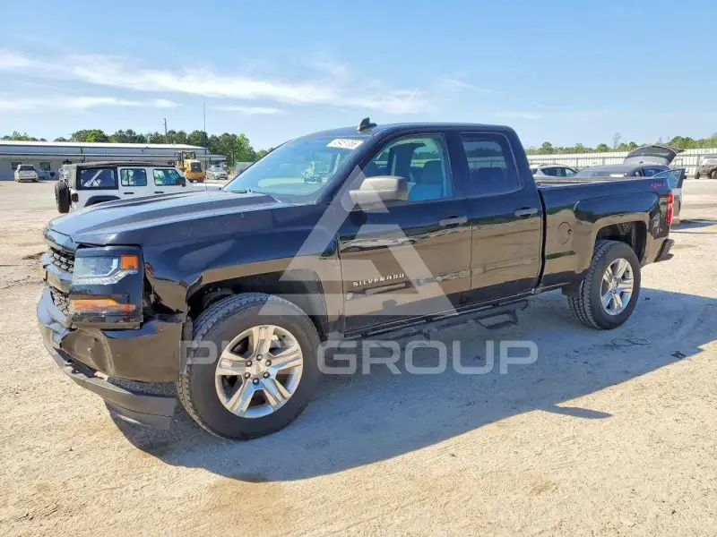 2019 Chevrolet Silverado photo