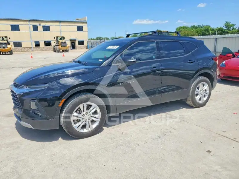 2019 Chevrolet Blazer photo